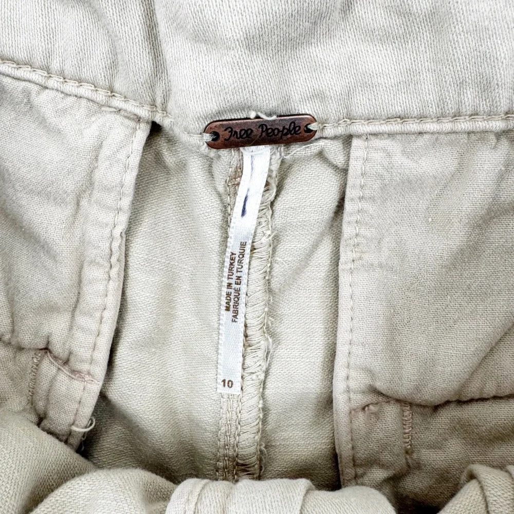 Free People Tan Pleated Chino Shorts High Waisted Khaki Size 10‎